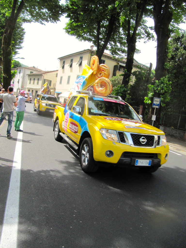 Sponsors and support vehicles start to arrive